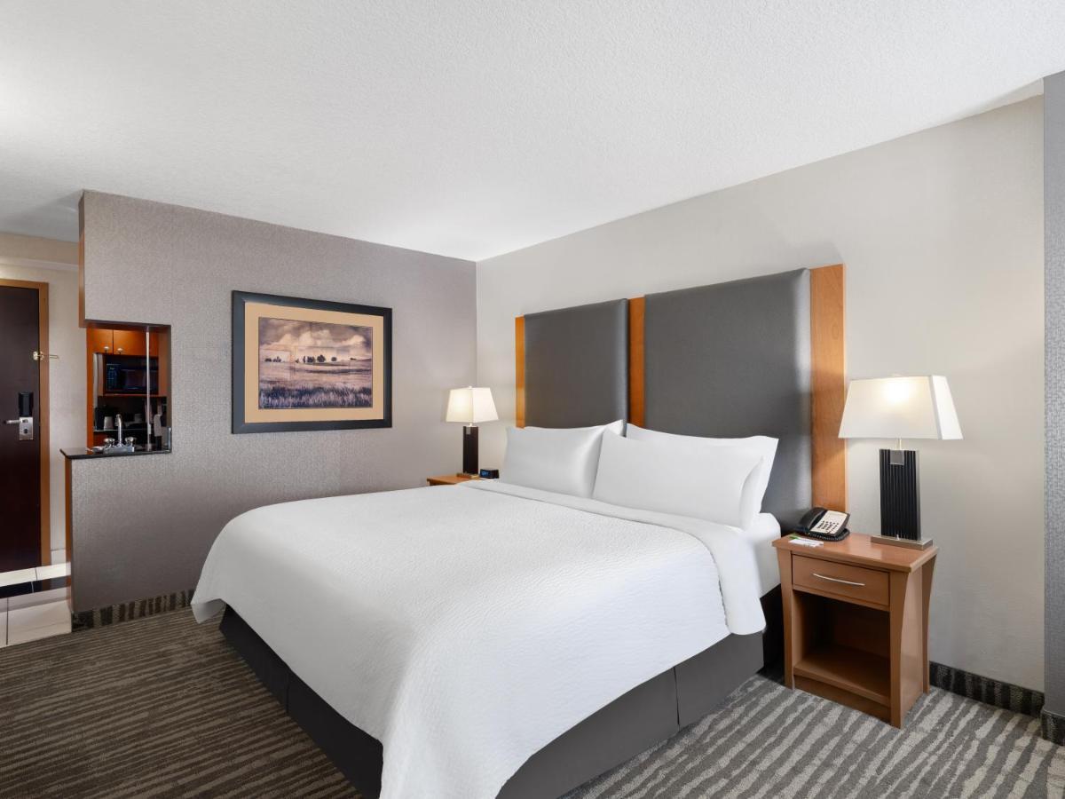 Holiday Inn Calgary Airport By Ihg Kültér fotó