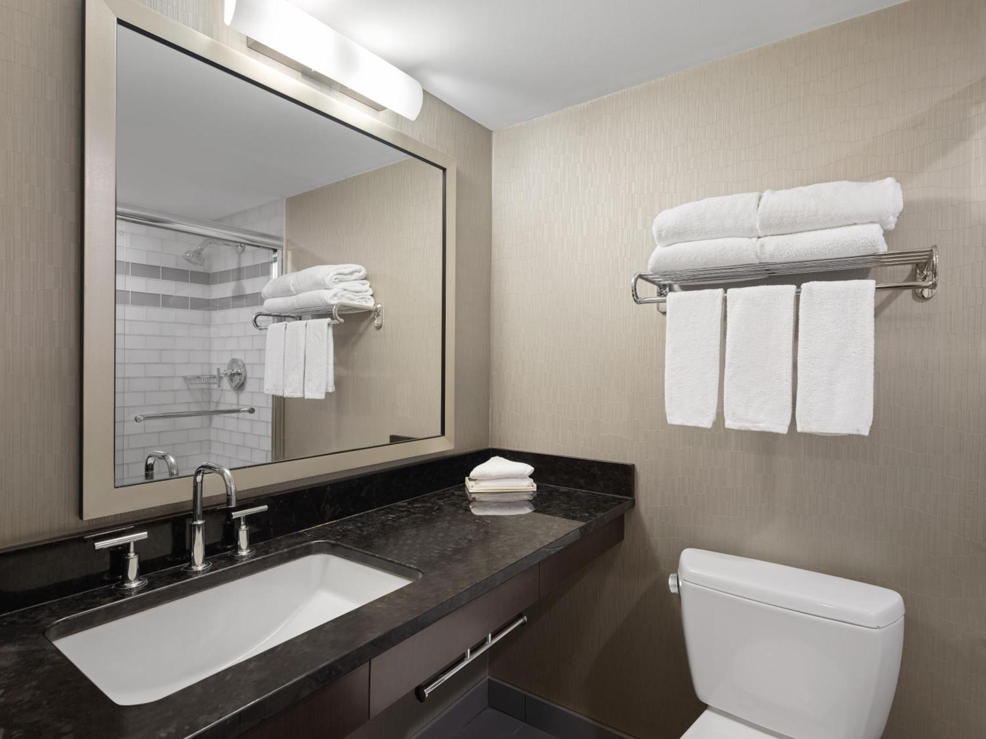 Holiday Inn Calgary Airport By Ihg Kültér fotó